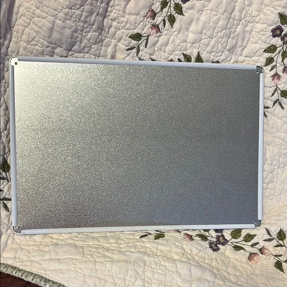 Bee Kind Wall Art Decor - Picture 4 of 6